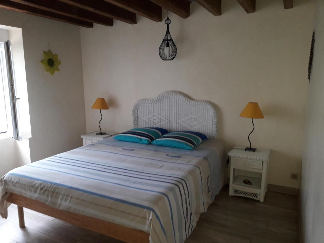 Vendrennes Chez Florymarysol Bed & Breakfast エクステリア 写真